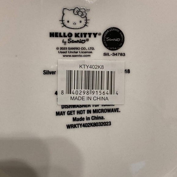 *CLEARANCE* 
HELLO KITTY LARGE CERAMIC PASTA BOWL - Picture 5 of 7